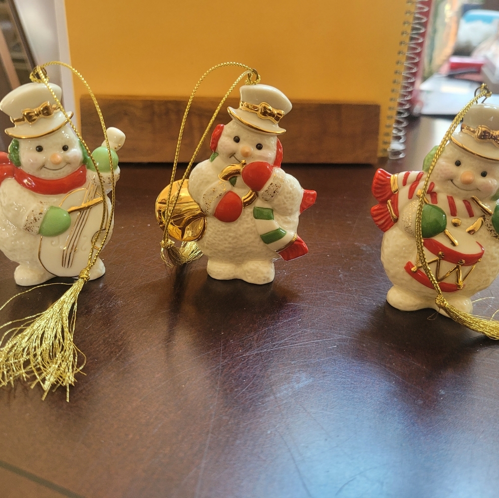 Lenox Holiday Festive Snowman Ornaments Set - White and Gold
